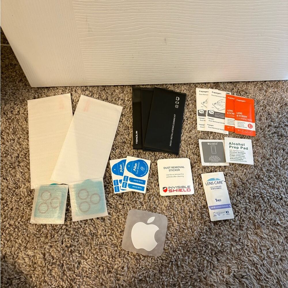 Apple Screen Protector Care Kit with Accessories